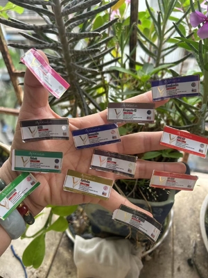 2ml Vial Labels For Diffirent Peptide  Products With Round Gold Prinitng